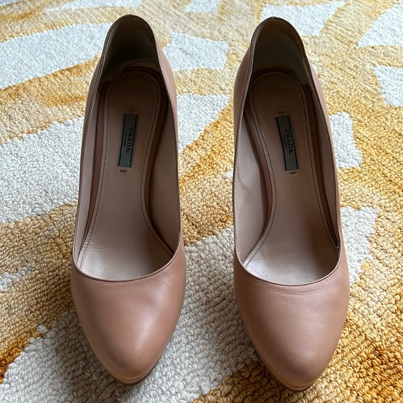 Prada nude platform pumps size 40 or 10 - Picture 2 of 15